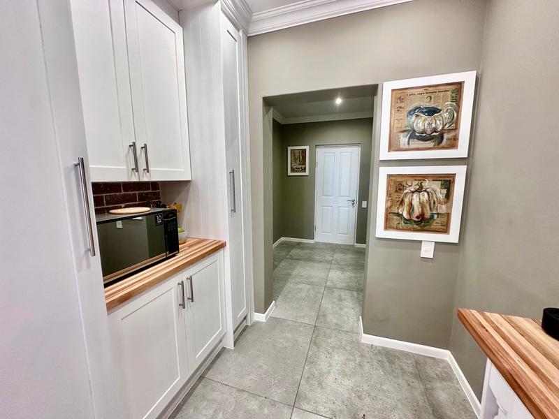 To Let 4 Bedroom Property for Rent in Pinnacle Point Golf Estate Western Cape